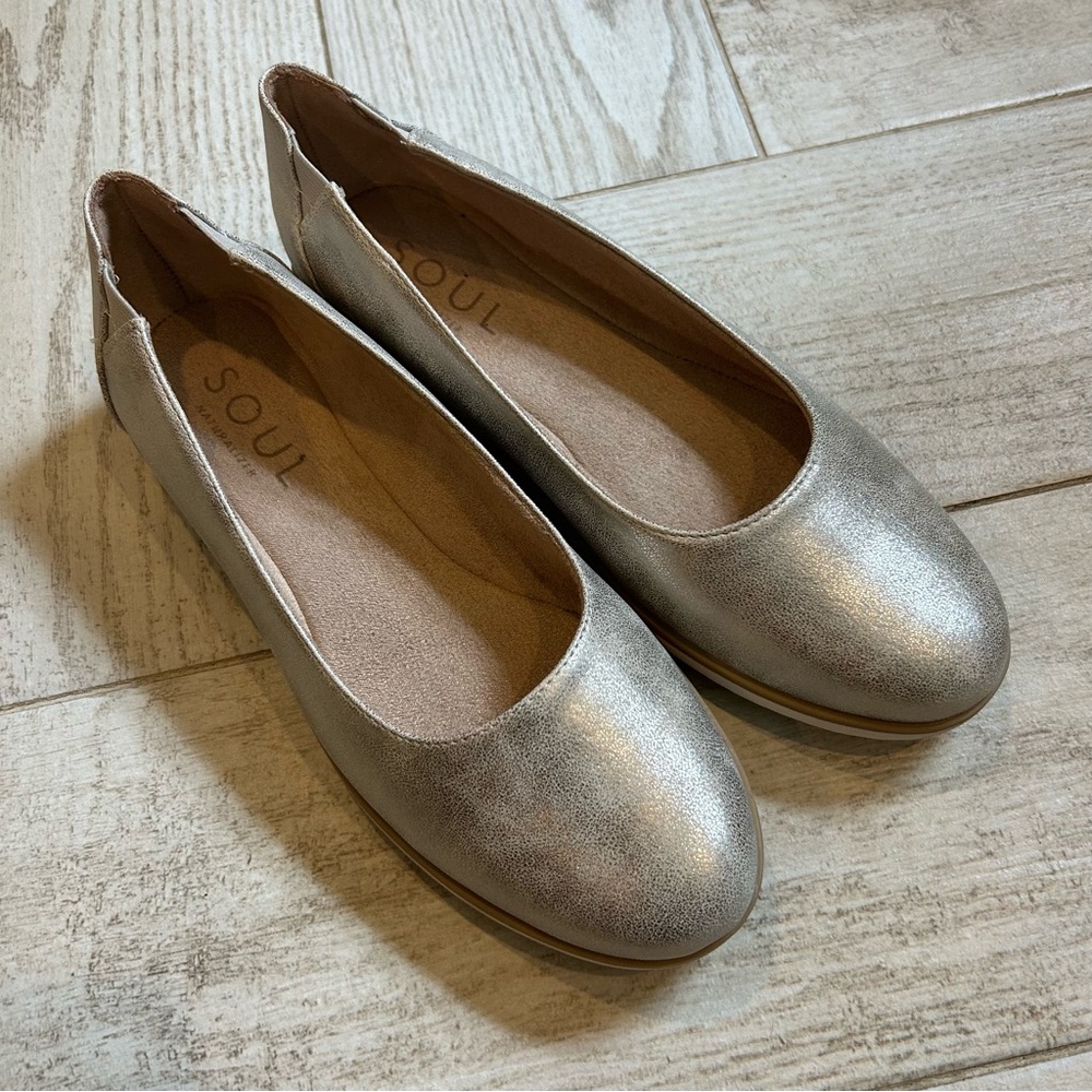 Naturalizer Silver Metallic Flats